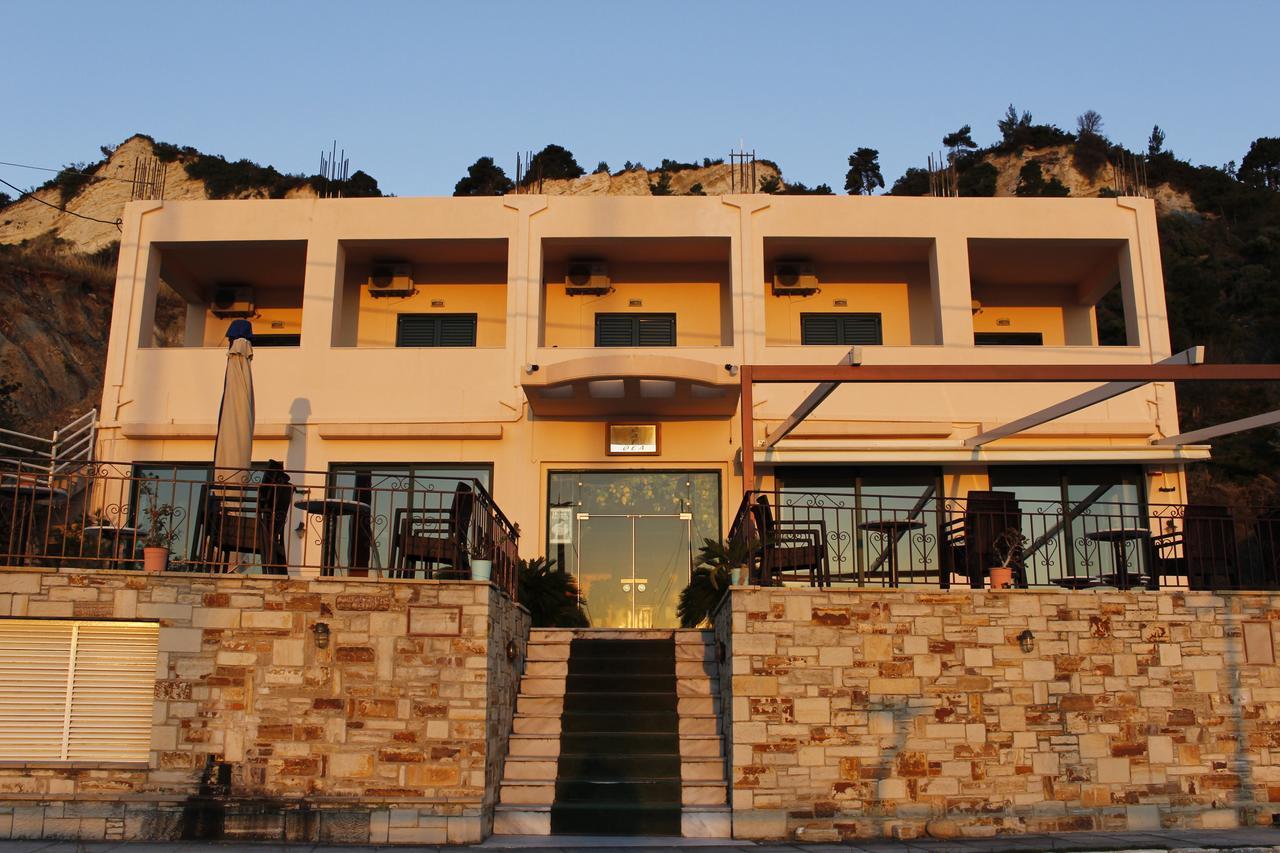 Thea Hotel Paralia Kimis Dış mekan fotoğraf